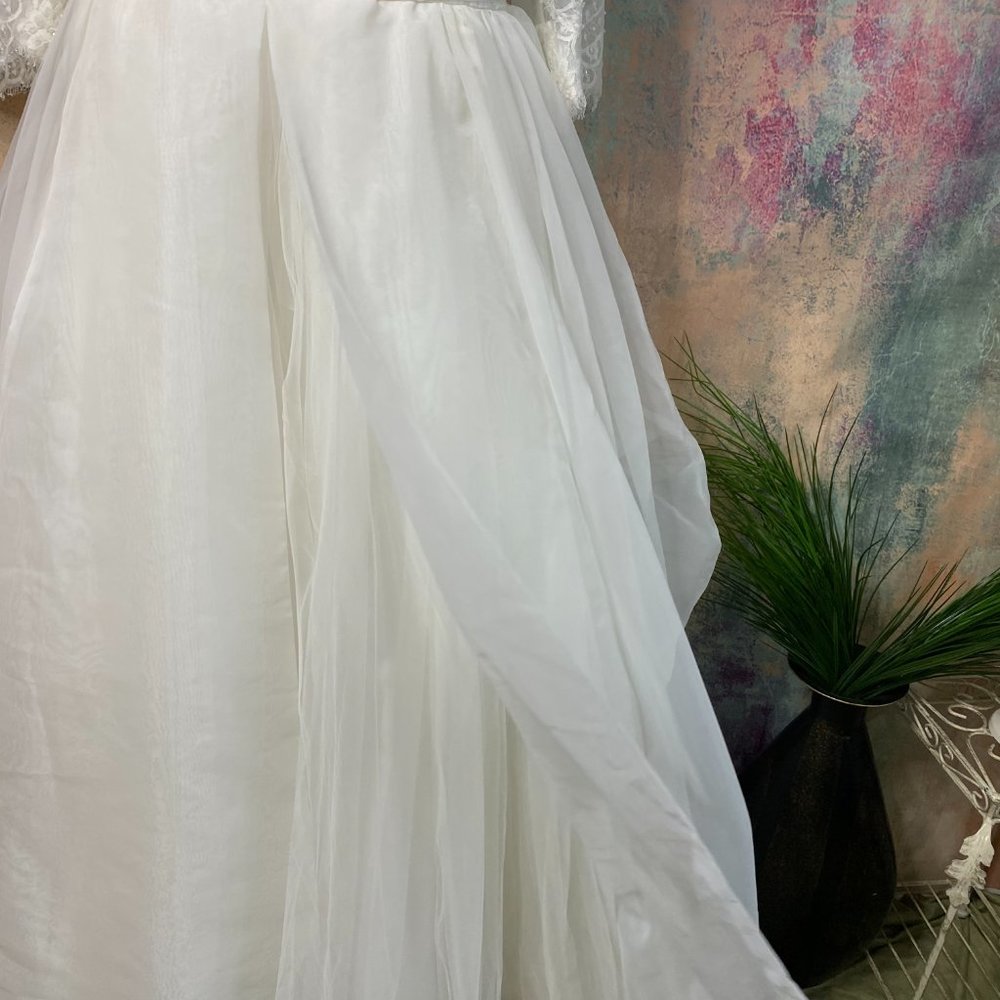David's Bridal Oleg Cassini Elegant Ivory Lace A-Line Wedding Dress 3/4 Slvs 22W - Picture 10 of 14